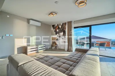Villa 225 m², Primošten - ruhige Lage nahe dem Zentrum - 16