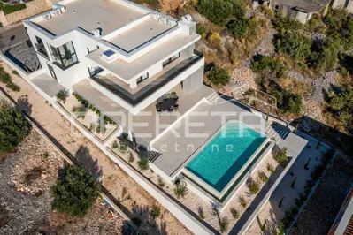 Villa 225 m², Primošten - ruhige Lage nahe dem Zentrum - 10