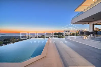 Villa 225 m², Primošten - ruhige Lage nahe dem Zentrum - 2