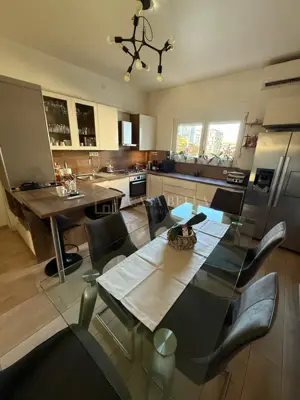 Stan 77 m², Donji grad - dvije spavaće sobe i lift - 13