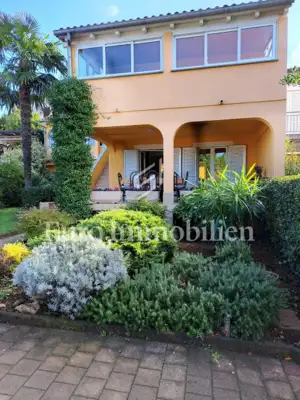 Dvojna kuća 120 m², Malinska - 80 m od mora