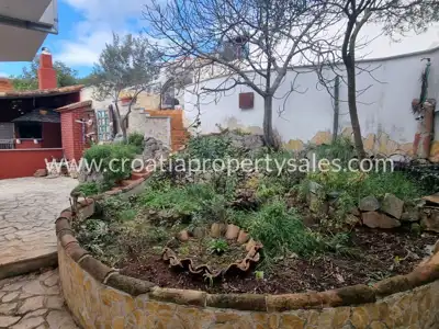 Kuća u Vinišću, Trogir - mirna lokacija blizu mora - 8