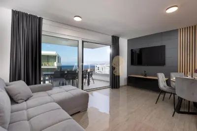 Apartment mit 3 Zimmern, Malinska na Krku, Meerblick und Pool - 10