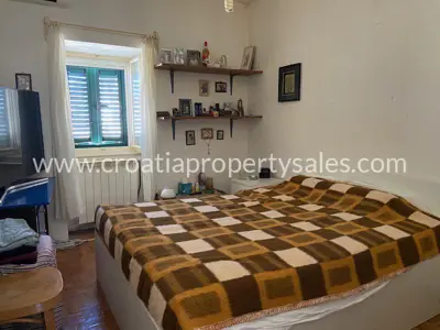 Kuća, Brač, 300 m², 420 000 € - 7