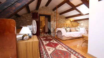 House 475 m², Marčana - pool and grounds 3,000 m² - 19
