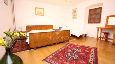 House 475 m², Marčana - pool and grounds 3,000 m² - 16
