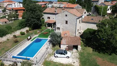 House 475 m², Marčana - pool and grounds 3,000 m² - 2