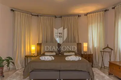 Villa 350 m², Rakalj - pool, sauna and sea view - 14
