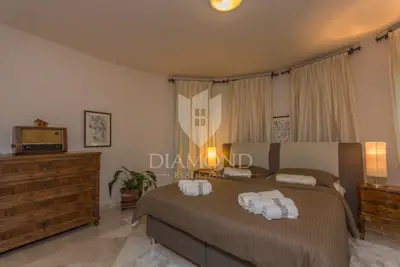 Villa 350 m², Rakalj - pool, sauna and sea view - 15