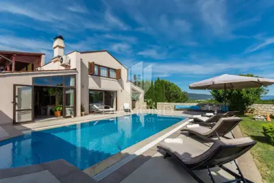 Villa 350 m², Rakalj - bazen, sauna i pogled na more