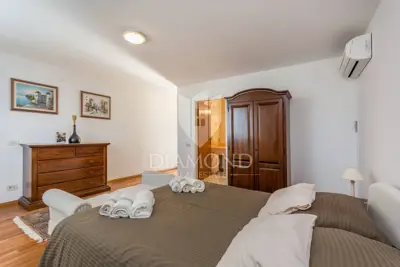 Villa 350 m², Rakalj - pool, sauna and sea view - 21