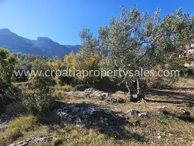 Grundstück, Hvar, 2 050 m², 280 000 € - 2