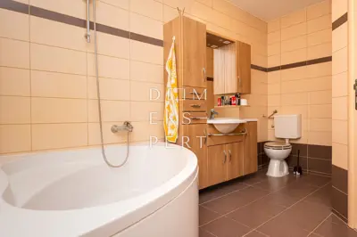 Belovar, Family house with three residential units, GBP 781 m², Belovar - 6