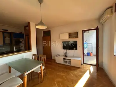 Trešnjevka, komforan stan 43 m² u zgradi na 6 katu, dizalo - 3