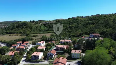 House near the center of Labin - 12