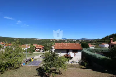 House near the center of Labin - 8