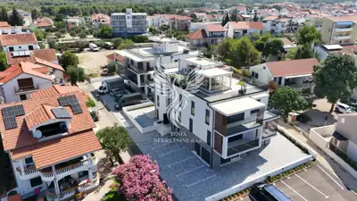 Gewerbeimmobilie zum Kauf in Srima, 92,6 m²