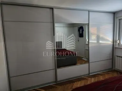 Kuća 200 m², Sesvete - dvojna kuća s dvije stambene jedinice - 10