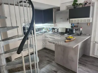 Kuća 200 m², Sesvete - dvojna kuća s dvije stambene jedinice - 2