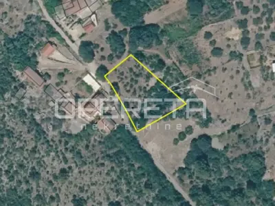 Building plot 1,573 m², Bilice - peaceful surroundings - 7
