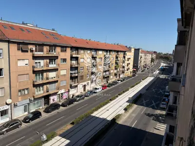 Stan, Donji grad, 2 sobe, balkon i spremište