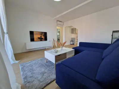 Stan 82 m², Makarska centar - pogled na more - 8