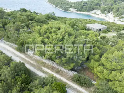 Građevinsko zemljište 400 m², Povlja na Braču, 200 m od mora - 20