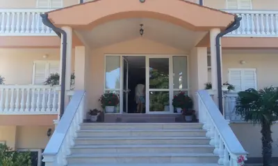 Pension 1 000 m², Medulin - 1 km bis zum Meer und zu den Stränden - 3