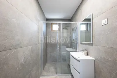 Apartment 68 m², Pag - erste Reihe zum Meer und freier Blick - 11