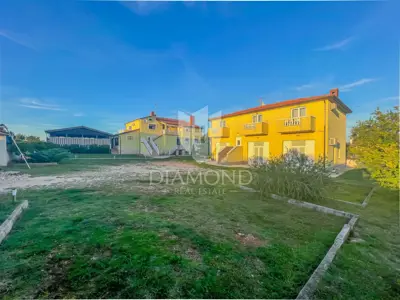 Gewerbeobjekt und Haus, Umag Umgebung - Investition für den Tourismus - 2