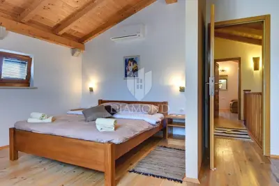 Vila 400 m², Beram - bazen i vrt - 16