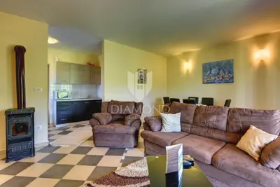 Vila 400 m², Beram - bazen i vrt - 22