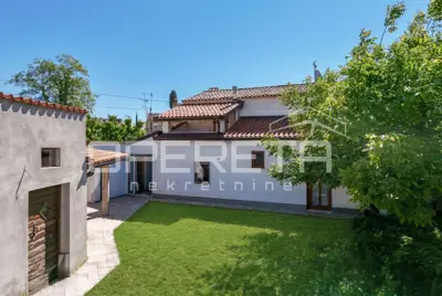 Poreč surroundings - Detached stone house with a large garden near the sea - 2