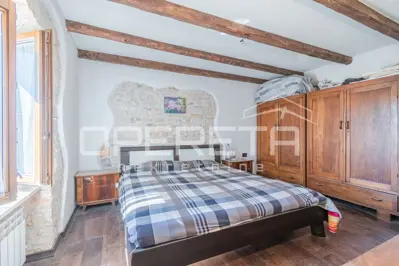 Poreč surroundings - Detached stone house with a large garden near the sea - 8