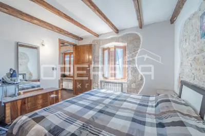 Poreč surroundings - Detached stone house with a large garden near the sea - 12