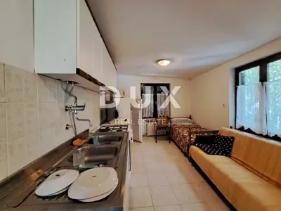 OPATIJA, OPRIĆ - Familienhaus mit drei Wohneinheiten auf einem Grundstück von 1.890 m² - 21