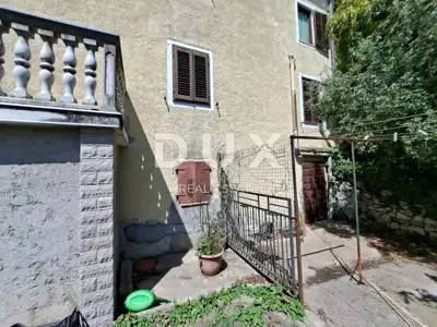OPATIJA, OPRIĆ - Familienhaus mit drei Wohneinheiten auf einem Grundstück von 1.890 m² - 9