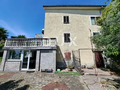 OPATIJA, OPRIĆ - Familienhaus mit drei Wohneinheiten auf einem Grundstück von 1.890 m² - 4