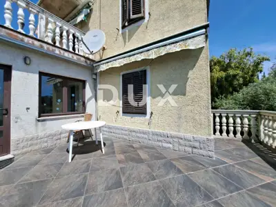 OPATIJA, OPRIĆ - Familienhaus mit drei Wohneinheiten auf einem Grundstück von 1.890 m² - 10