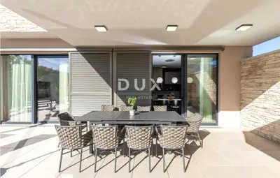 Kuća 238 m², Umag - bazen i okućnica - 10