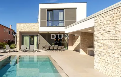 Kuća 238 m², Umag - bazen i okućnica - 3