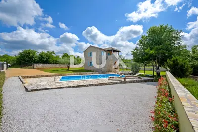House 120 m², Sveti Lovreč - pool and sun deck - 15
