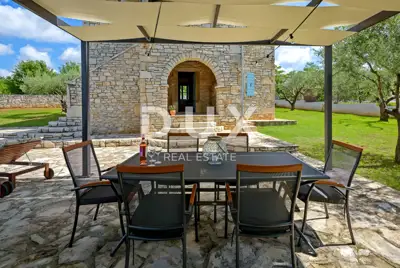 House 120 m², Sveti Lovreč - pool and sun deck - 10