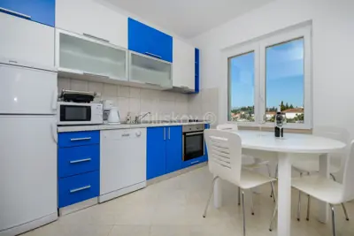 House 484 m², Blace - first row to the sea - 20