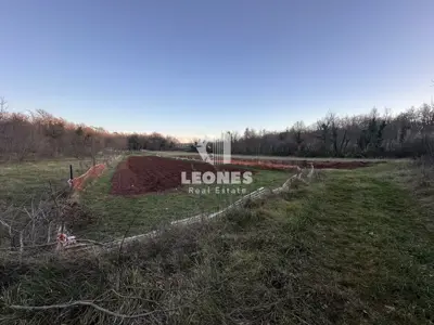 Landwirtschaftsfläche in Novigrad, Istarska - 3