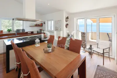 Penthouse 123 m², Lovran - pool and panoramic view - 10