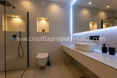 Kuća, Kaštela, 330 m² - 8