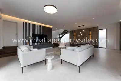 Kuća, Kaštela, 330 m² - 11