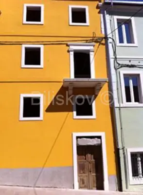 Drniš, Reihenhaus - 2