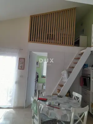 Stan 86 m², Novigrad - pogled na more i balkon - 8